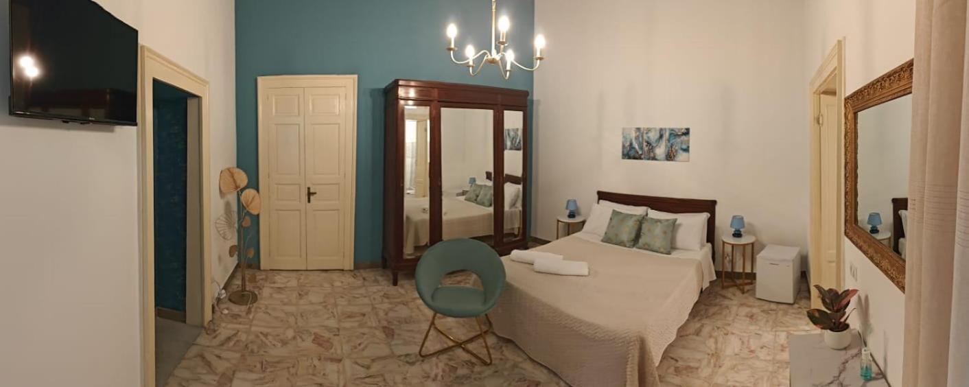 Baroque Bed and Breakfast Acireale Exteriör bild