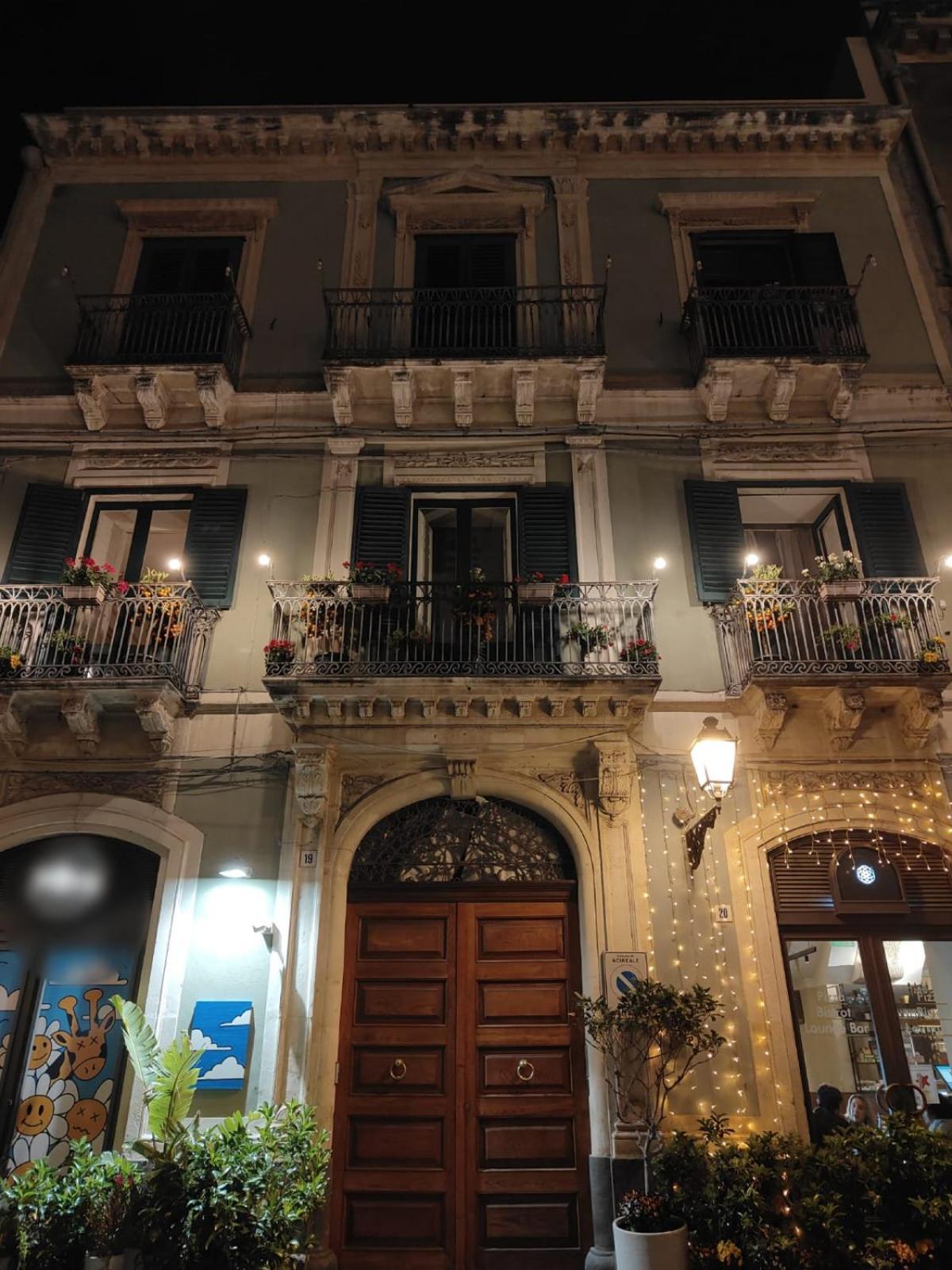Baroque Bed and Breakfast Acireale Exteriör bild